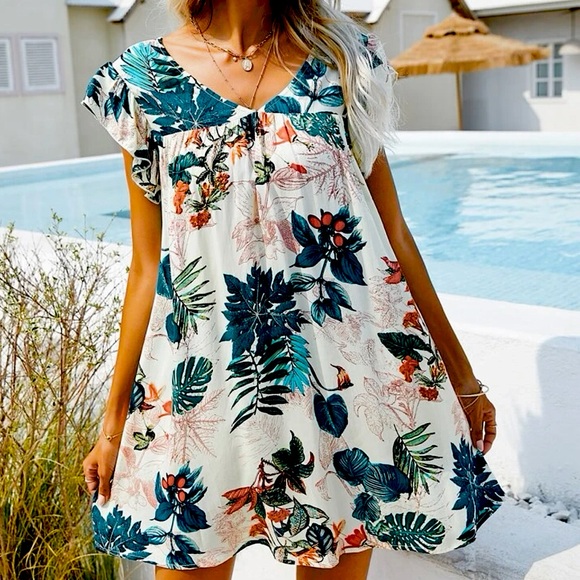 SHEIN Dresses & Skirts - Tropical Dress